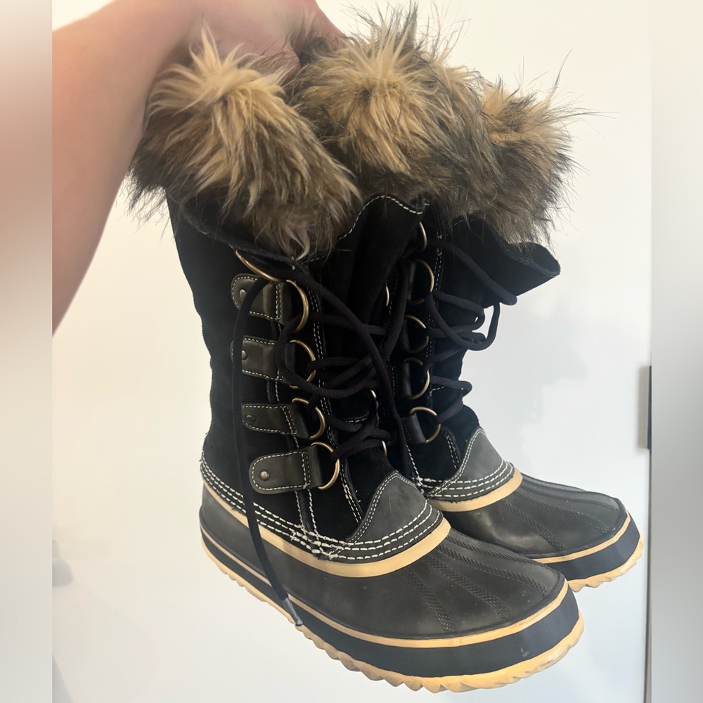Sorrel Joan of Arctic snow boots